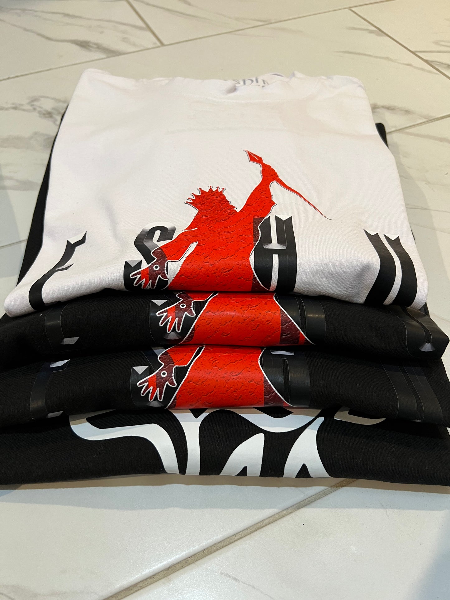 Heir Yeshua Heavyweight Tee
